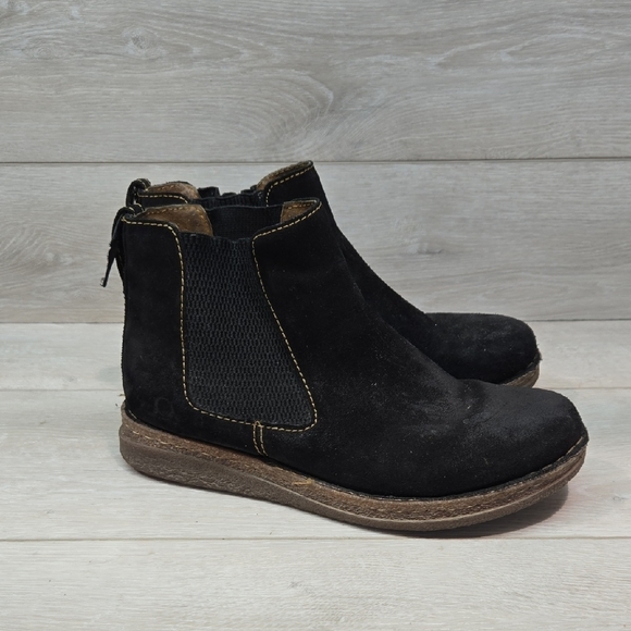 Born Black Ankle Boots - Picture 1 of 12